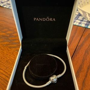 Pandora Moments Sparkling Heart Clasp Snake Chain Bracelet